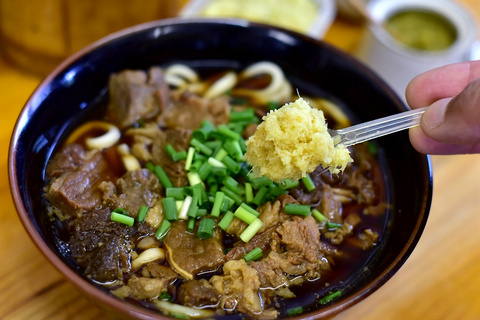 今浪うどんの肉うどん リバイバル掲載 食らすぞ きさんッ 北九州グルメ伝説 福澤徹三 幻冬舎plus