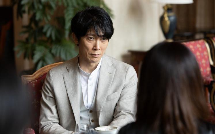 11月30日ドラマ化 佐々木蔵之介さんが作家で刑事の毒島に 中山七里 作家刑事毒島 に出版界戦慄 幻冬舎plus 11月30日ドラマ化 佐々木蔵之介さんが作家で刑事の毒島に 中山七里 作家刑事毒島 に出版界戦慄 幻冬舎plus