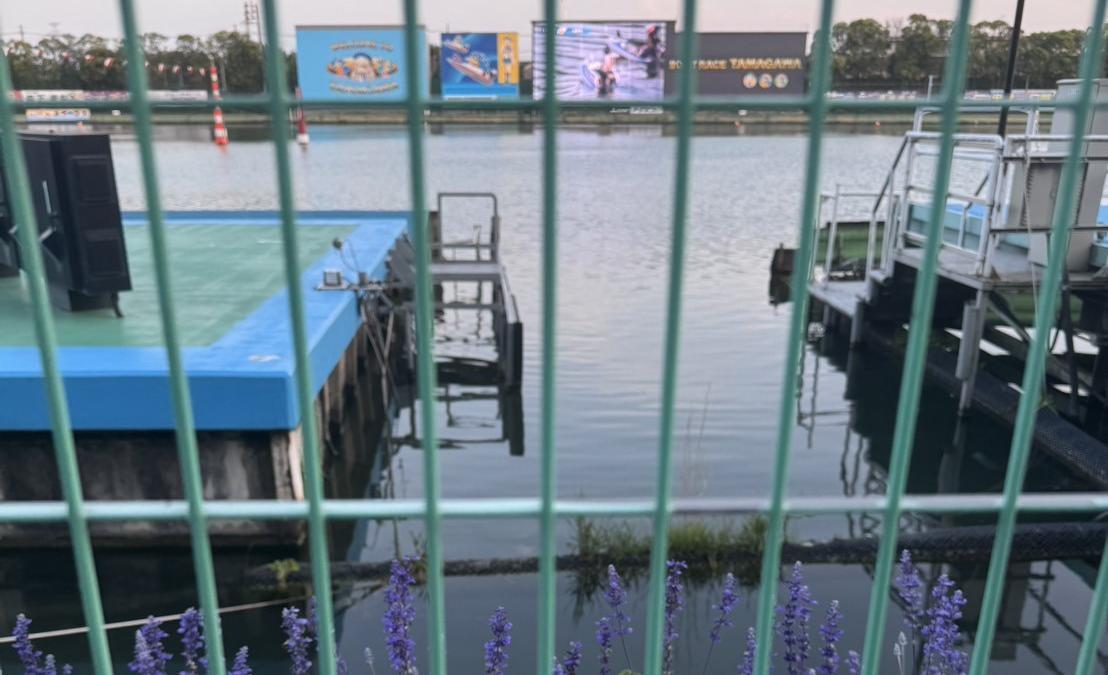 ボートレーサーだったタカちゃん」500円で“予想”売ります。元選手の