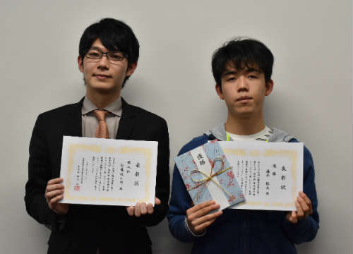 5連覇を達成した藤井聡太七段と。(村瀬信也 撮影)